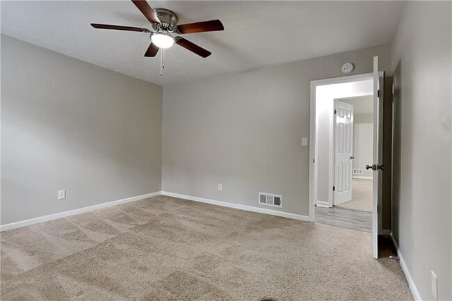 Building Photo - 2861 Hadrian Dr SW