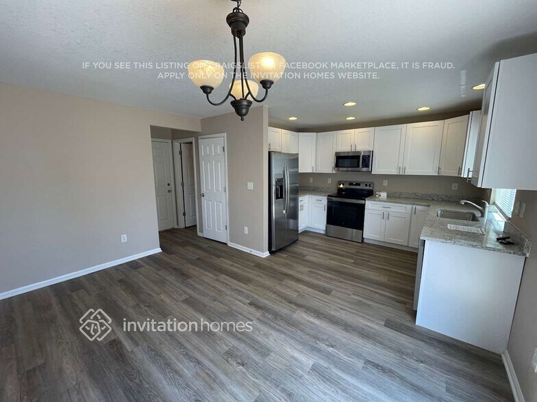 Building Photo - 5207 Creek Way