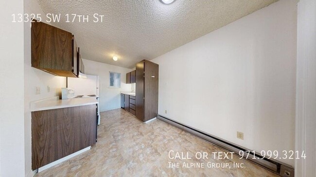 Building Photo - 13325 SW 17th St