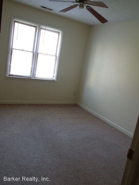Building Photo - 3 br, 2.5 bath House - 6601 Orford Court