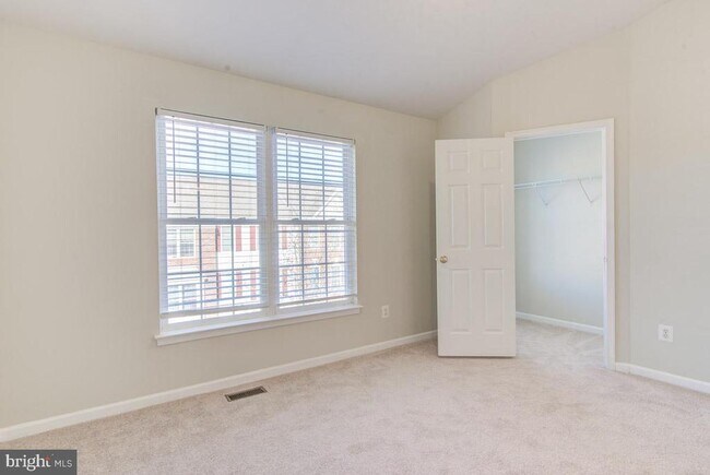 Building Photo - 42797 Flannigan Terrace