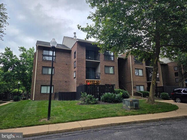 Primary Photo - 1231 Gemini Dr