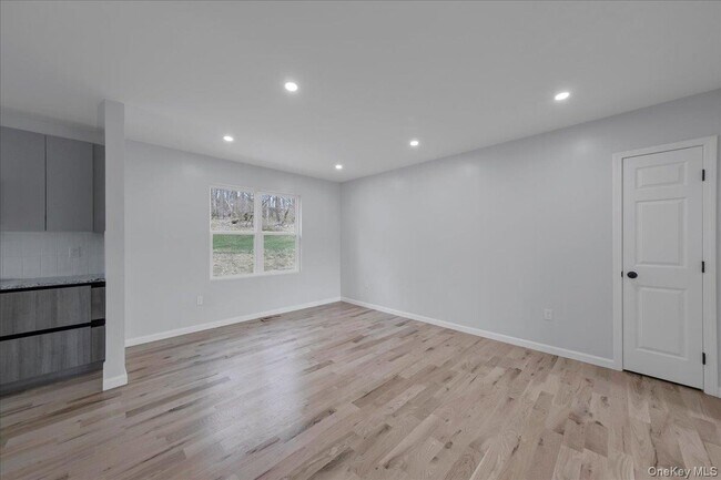 Building Photo - 1435 NY-208