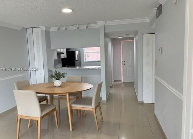 Building Photo - 19781 SW 114th Ave