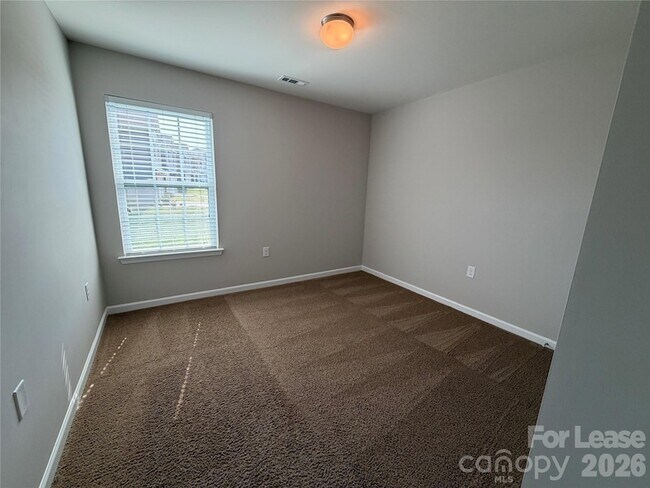 Building Photo - 4265 Long Arrow Dr