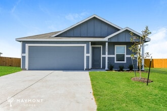 Building Photo - 3048 Yellow Pne Ave