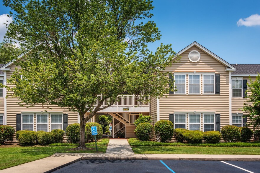 Primary Photo - Basswood Apartment Homes