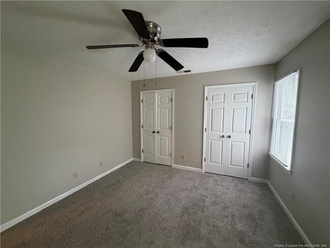 Building Photo - 872 Hilton Dr