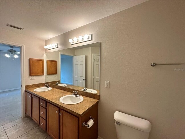 Building Photo - 1401 Vermouth Ln