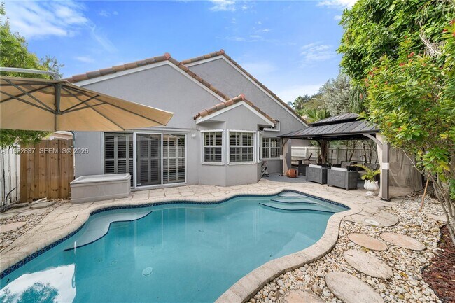 Building Photo - 366 Bedford Ave