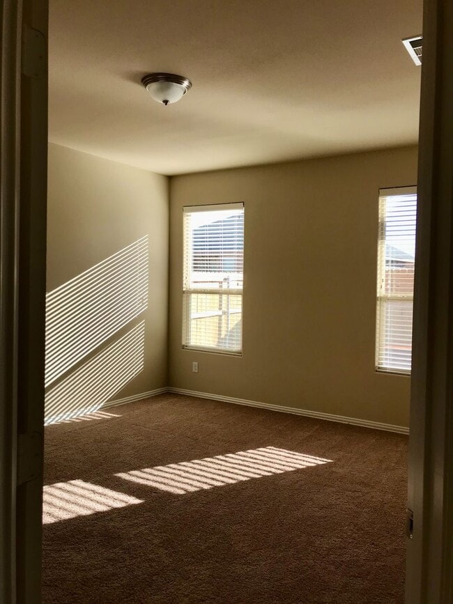 Building Photo - COMING SOON!!  Beautiful Home in Parks Bell