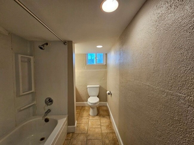 Building Photo - 366 N Washington St