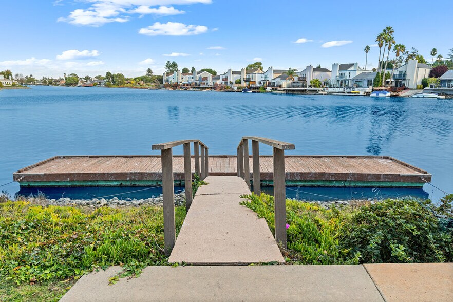Backyard view, second boat dock - 86 Pelican Ln