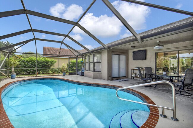Building Photo - 1835 Staimford Cir