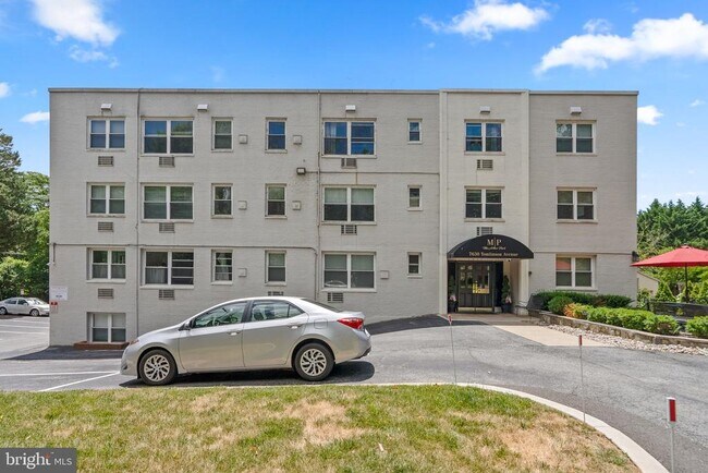 Building Photo - 7630 Tomlinson Ave