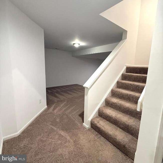 Building Photo - 13120 Misty Glen Ln