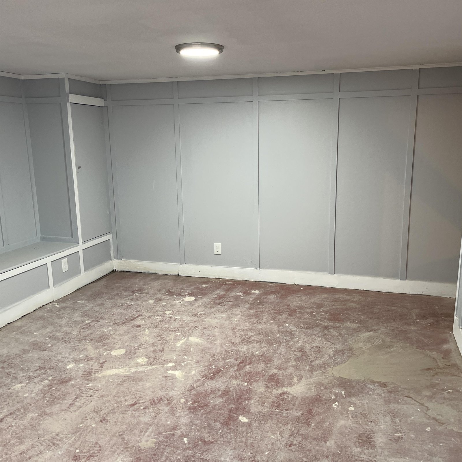 Building Photo - 25731 Forestview Ave