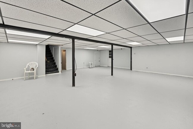 Building Photo - 2709 Creek Rd