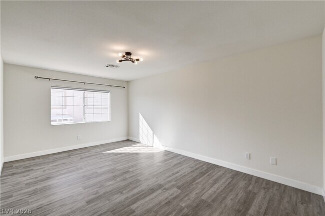 Building Photo - 1602 Coyote Run Dr