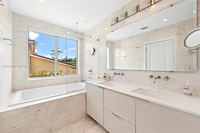 Building Photo - 3483 Chase Ave