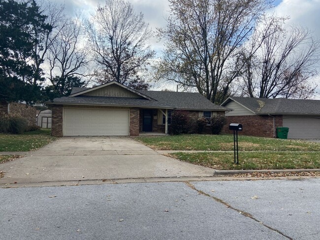 Primary Photo - Like new, ranch home near Bass Pro, fully ...