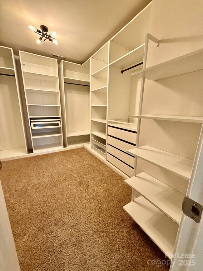 Building Photo - 147 N Ranney Way