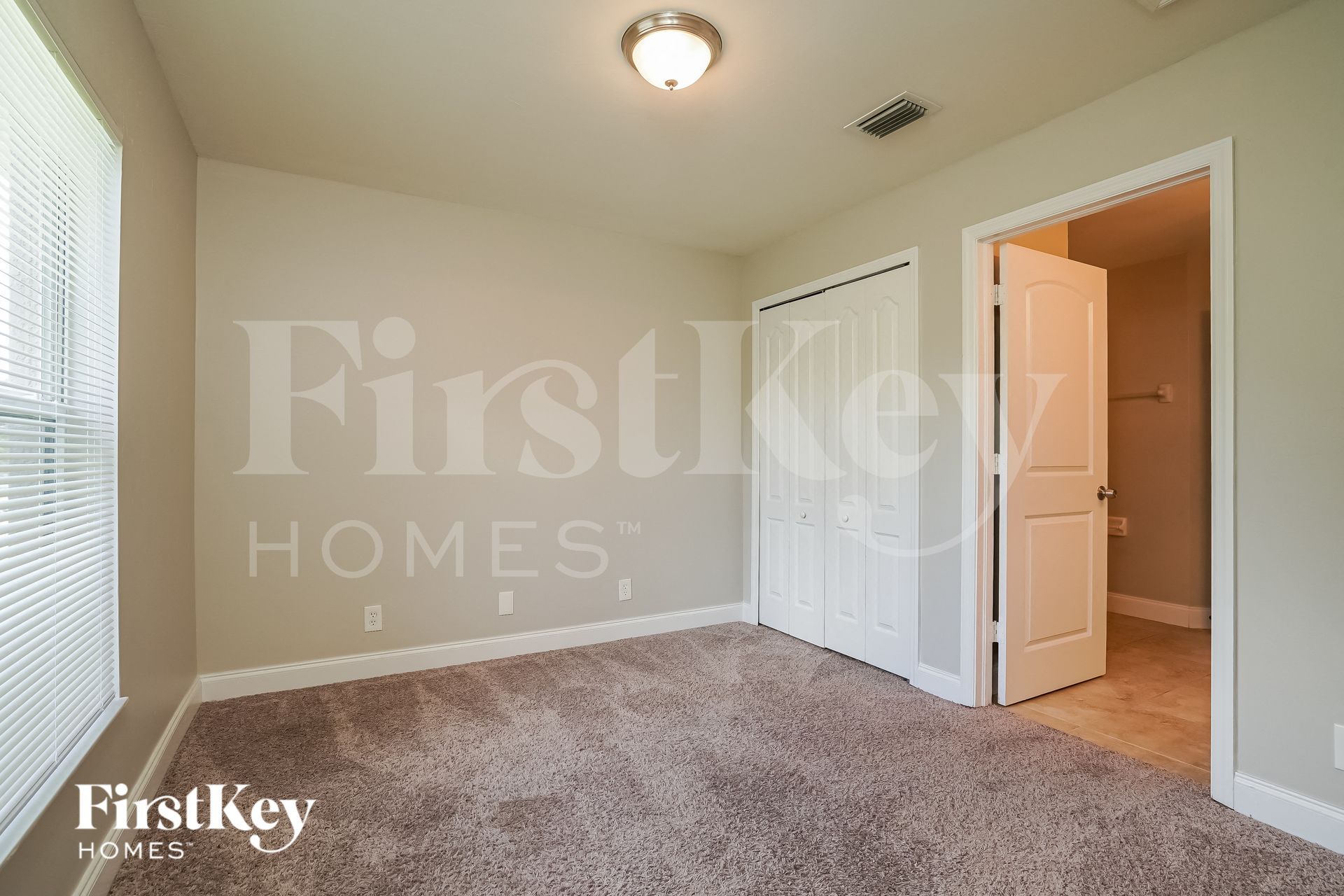 Building Photo - 3215 41st St SW