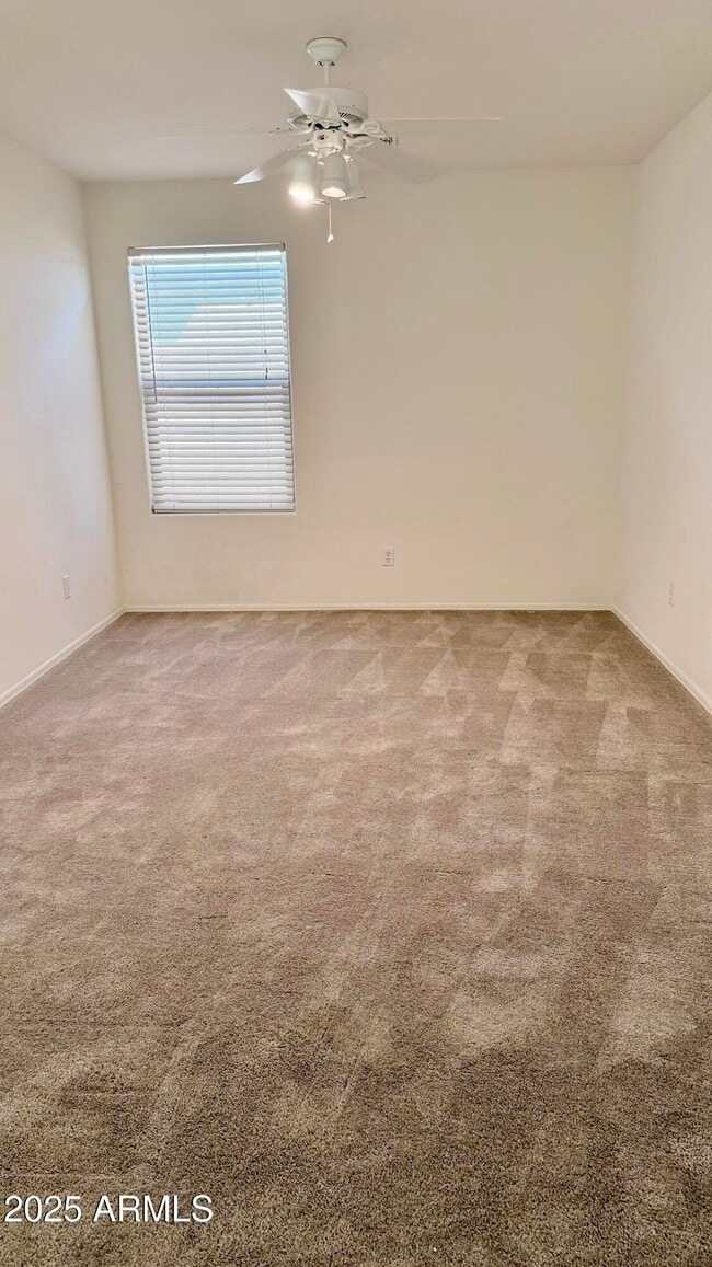 Building Photo - 9021 W Villa Maria Dr