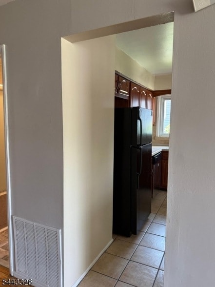 Building Photo - 17 Daka Ct