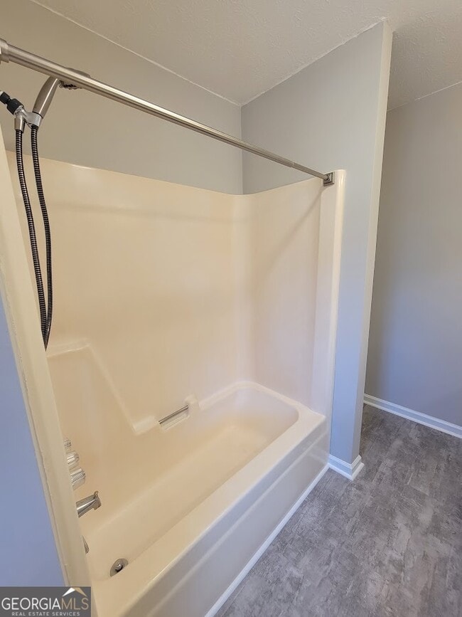 Building Photo - 25 Elberta Dr