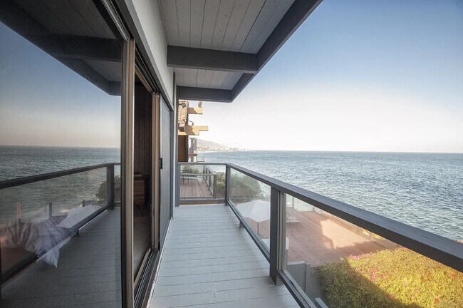 Building Photo - 24142 Malibu Rd