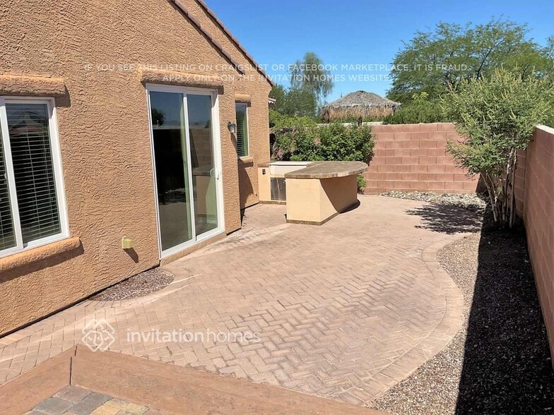 Building Photo - 11605 Castle Cave Ct