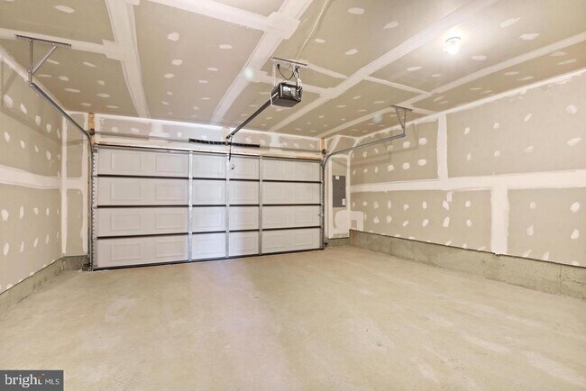 Building Photo - 418 Carroll Walk Ave