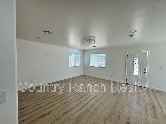 Building Photo - 5657 Rocky Rd