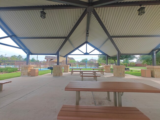 Building Photo - 26046 Quiet Field Ct