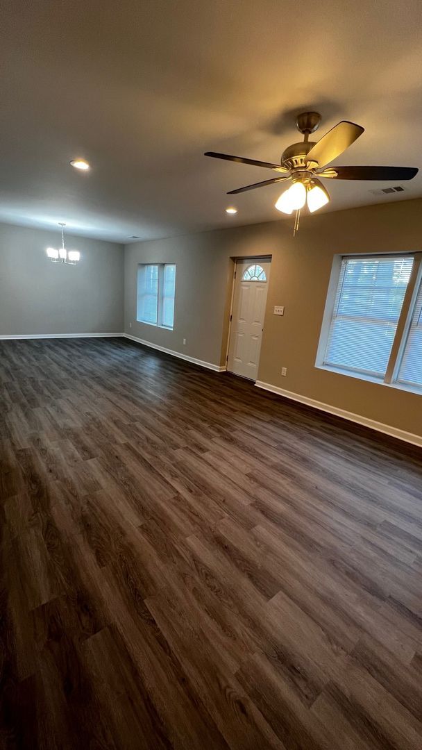 Building Photo - BRAND NEW 3bd/2ba Bungalow Renovation!!! -...