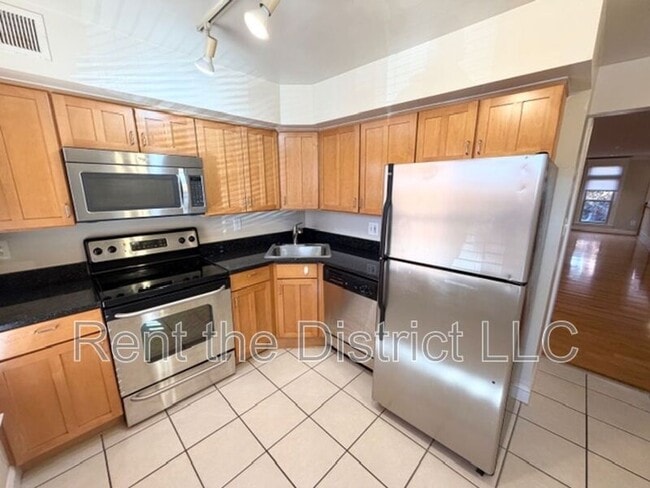 Building Photo - 61 14th St NE