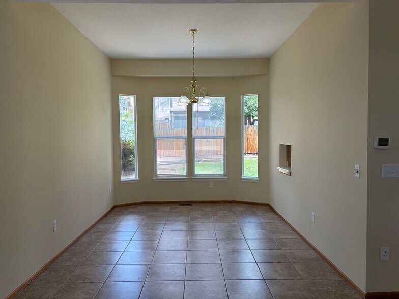 Building Photo - 21585 Hill Gail Way