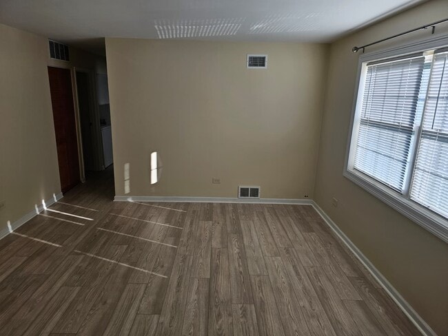 Building Photo - 1244 Nova Ct