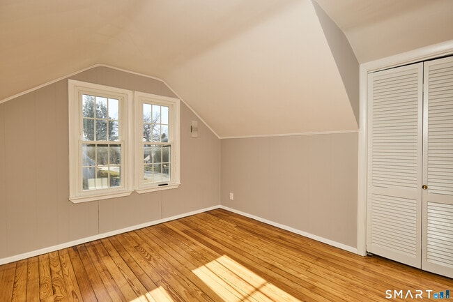 Building Photo - 121 Johnson St