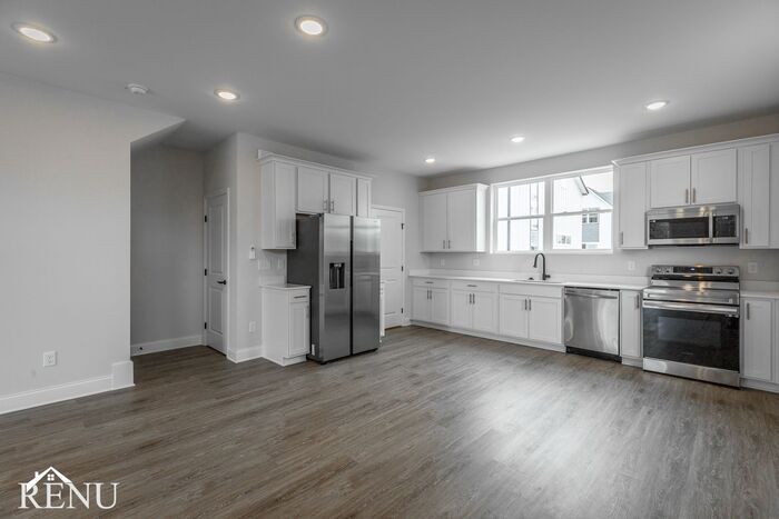 Building Photo - 5691 Sofias Cir
