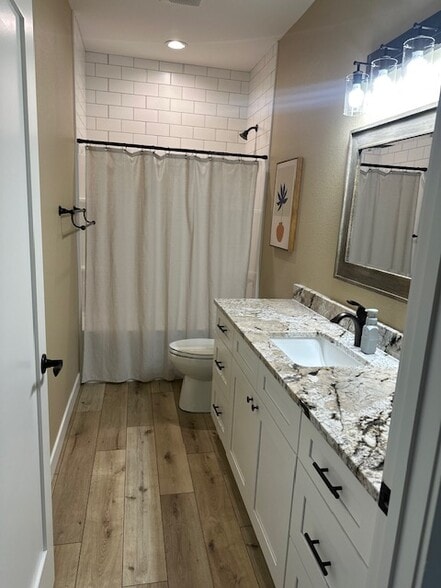 Building Photo - 1844 Woodland Way