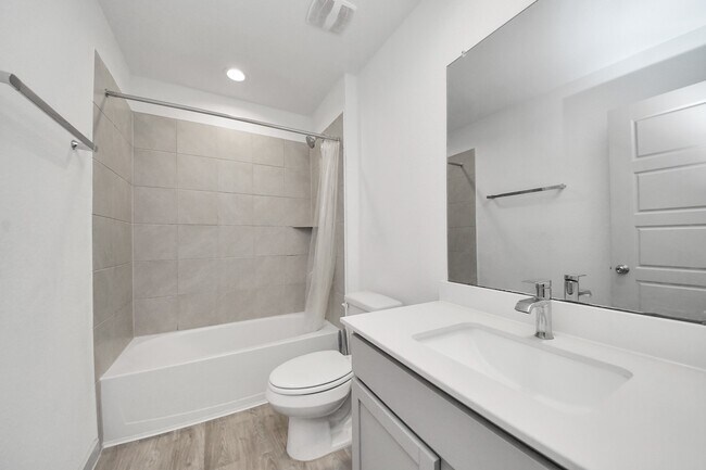 Building Photo - 7923 Cattleman Vly Dr
