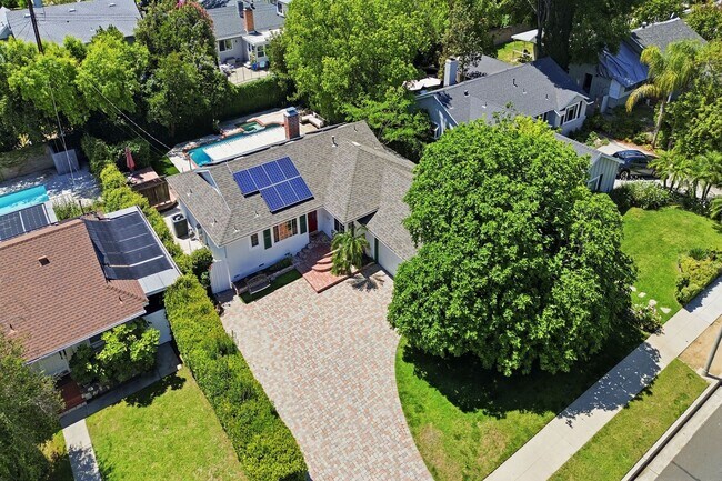 Building Photo - 23020 Haynes St