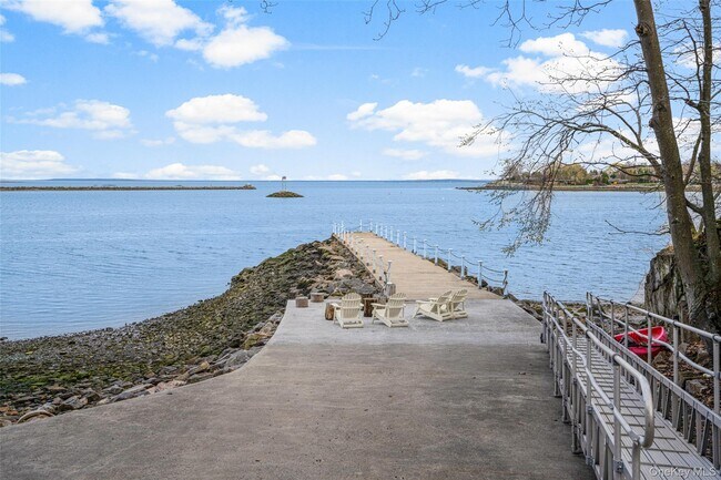 Building Photo - 16 Hilltop Dr