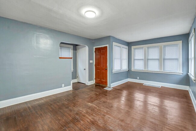 Building Photo - 645 Yondota St