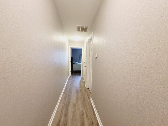 Building Photo - 4434 Gearhart Rd