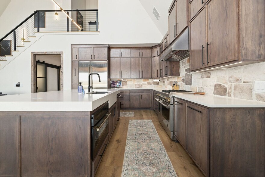 Building Photo - 9770 Larkin Ln