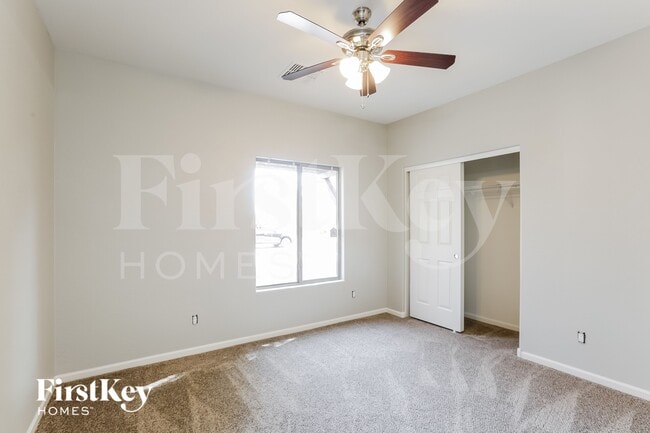 Building Photo - 17650 N 30th St