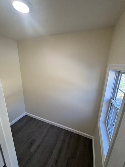 Building Photo - 102 Piedmont St